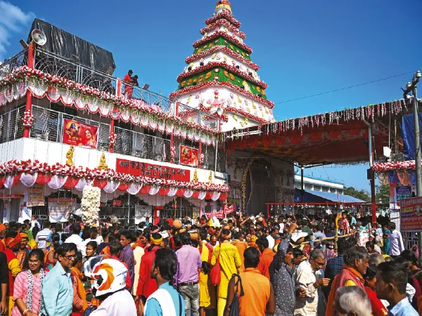 বোল্লা রক্ষাকালী মায়ের পুজোয় সকাল থেকেই উপচে পড়ল ভিড়