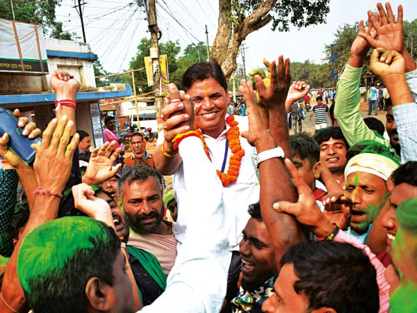 জঙ্গলমহলেও বইল সবুজ ঝড় ৩৪ হাজার ভোটে জয়ী ফাল্গুনী