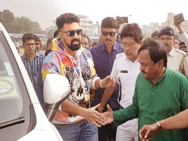 ঘাটাল উৎসব নিয়ে তৃণমূলের দুই গোষ্ঠীর লাঠালাঠি, জখম ১০ জন