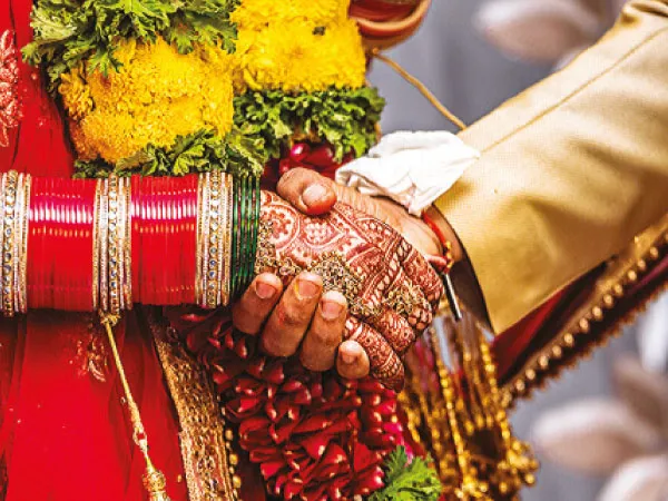 রূপশ্রীর অনুদানে বিয়ে মূক ও বধির পাত্র-পাত্রীর