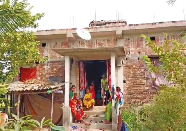 কুলতলিতে পরিবারের&nbsp;সদস্যদের বেঁধে ডাকাতি