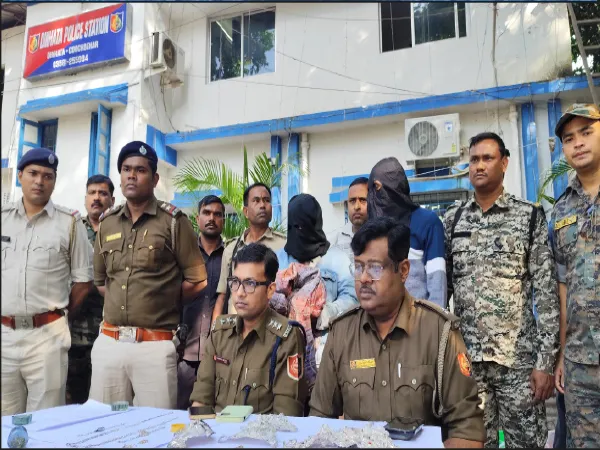 একই কায়দায় বারবার চুরিই কাল, চোর সহ ধৃত স্বর্ণকার