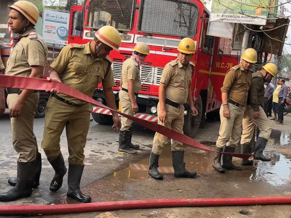 কোন্নগরে বেসরকারি ব্যাঙ্কে আগুন, আতঙ্কে বাসিন্দারা