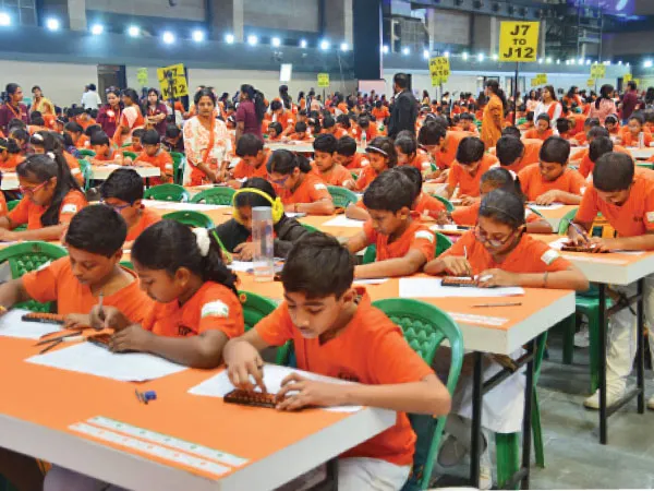 বিশ্ববাংলা মেলা প্রাঙ্গণে অ্যাবাকাস,&nbsp; মানসিক ও গাণিতিক দক্ষতা দেখাল শিশুরা