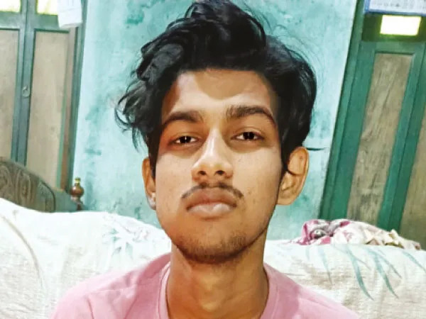 উচ্চ মাধ্যমিক পড়ুয়ার রহস্যজনক মৃত্যু ঘিরে শোরগোল চণ্ডীতলায়
