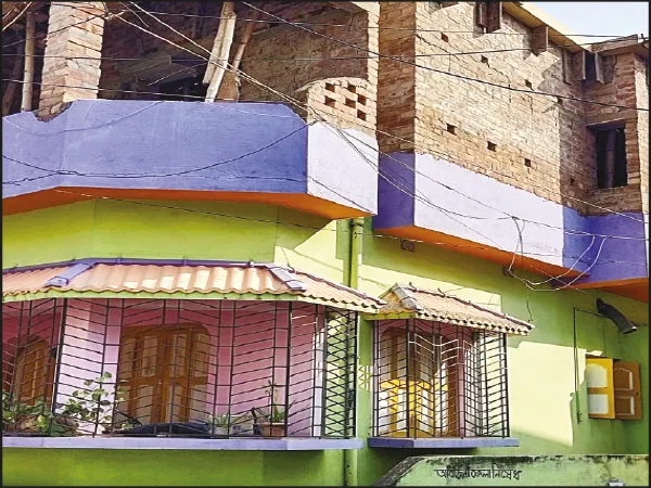 কৃষ্ণনগরে অবৈধ নির্মাণ, বাড়ি তৈরি আটকালেন কাউন্সিলার