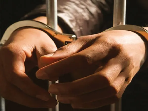আউশগ্রামে সুস্বাস্থ্য কেন্দ্রের মহিলা আধিকারিকের সঙ্গে অশালীন আচরণ, ধৃত যুবক