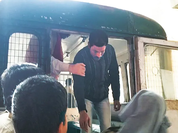 তিন নাবালিকাকে যৌন নির্যাতনের দায়ে কারাদণ্ড