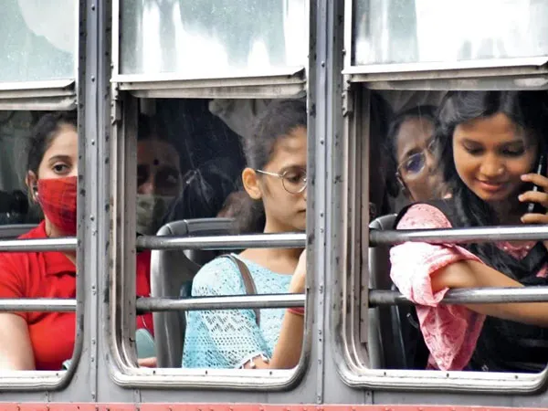স্টপের ডিসপ্লেতে বাসের&nbsp; হদিশ, যাত্রী সাথী অ্যাপে টিকিট