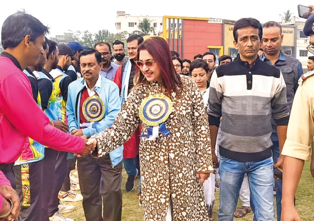 পানাগড়ে ক্রিকেট প্রিমিয়ার লিগের ফাইনালে জয় পেল এজিডি বুমার্স