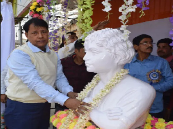 গঙ্গারামপুরে ক্ষুদিরাম মার্কেটে বিপ্লবীর আবক্ষ মূর্তি উন্মোচন