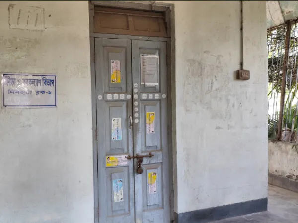 কর্মী-অফিসাররা আবাস যোজনার সমীক্ষায়, তালাবন্ধ একাধিক দপ্তর