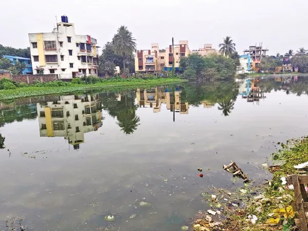 ঝিল পাড় সংস্কার, সৌন্দর্যায়নের পাশাপাশি বোটিং চালুর উদ্যোগ
