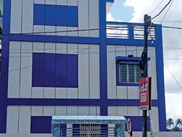ইতালি থেকে প্যাকেজিংয়ের যন্ত্র আসতে বিলম্ব, উদ্বোধনই হচ্ছে না মোয়া হাবের,&nbsp;ক্ষুব্ধ ব্যবসায়ীরা