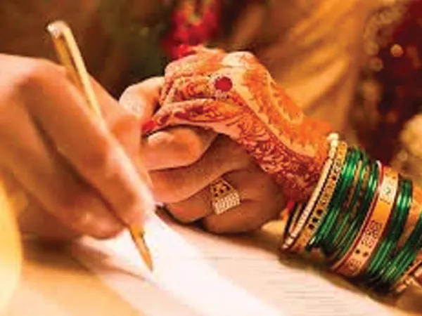 কোর্টে আইনি বিয়ে ধর্ষিতাকে, একগুচ্ছ শর্তে জামিন যুবকের