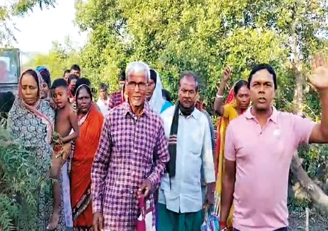 সন্দেশখালিতে ম্যানগ্রোভ কেটে জেটিঘাট তৈরির অভিযোগ, ক্ষুব্ধ স্থানীয় বাসিন্দারা