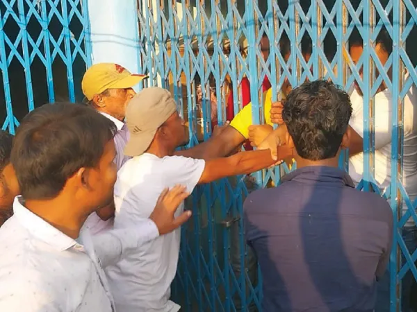 আবাস: আমতা ২ নম্বর ব্লকে থলিয়া পঞ্চায়েতে উত্তেজনা