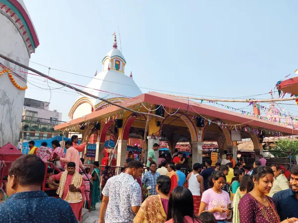 তারাপীঠে পুজো দিতে এসে মৃত্যু পর্যটকের