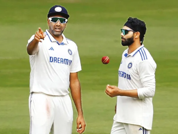 অশ্বিন ও জাদেজাকে বসিয়ে রাখা সহজ কাজ নয়: রোহিত