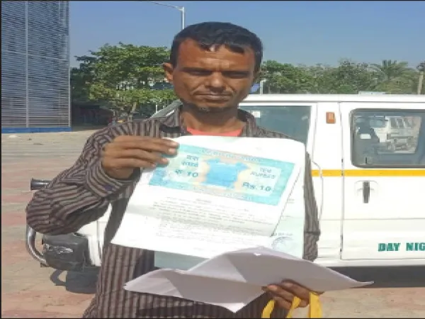 আধার কার্ড তৈরিতে সমস্যা, ছেলের জন্ম শংসাপত্র সংশোধন করতে নাজেহাল বাবা&nbsp;
&nbsp;