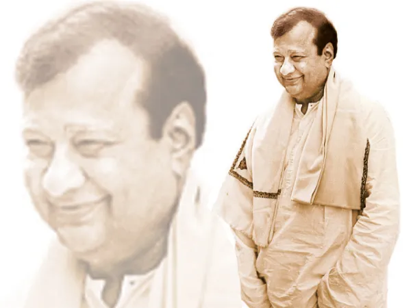 সাংবাদিকতার&nbsp;উত্তমকুমার
নৃসিংহপ্রসাদ ভাদুড়ী