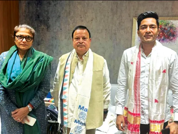 অসমে তৃণমূলে যোগ প্রাক্তন কংগ্রেস নেতার