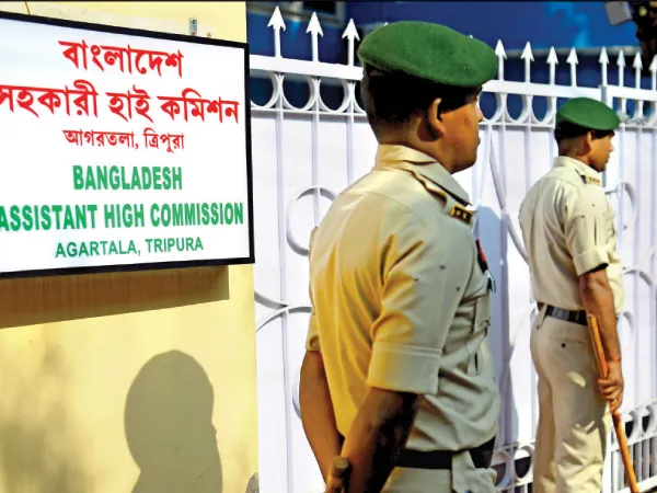 বাংলাদেশের মাটিতে হুজি জঙ্গিদের ফের সক্রিয় করতে মরিয়া পাক আইএসআই