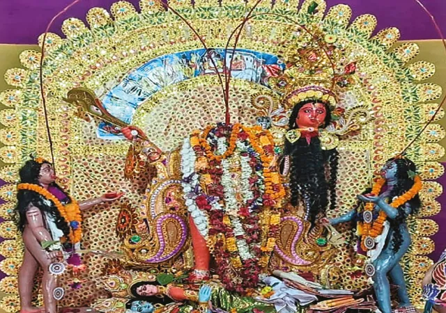 আজও তালপাতার পুঁথি পড়ে ছিন্নমস্তার&nbsp;পুজো হয় তেহট্টে, মেলা চলবে একমাস