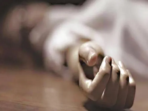 সূতিতে ধারালো অস্ত্র দিয়ে, কুপিয়ে খুন, গ্রেপ্তার ১