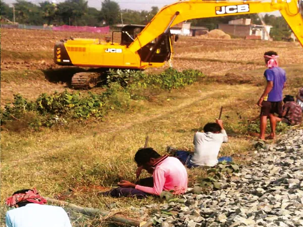 নলহাটি-পাকুড় শাখার সঙ্গে আজিমগঞ্জের সংযোগ,&nbsp;বা&zwnj;ইপাস নির্মাণের কাজ শুরু করল রেল মন্ত্রক