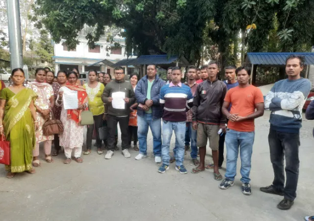 &lsquo;বাংলার বাড়ি&rsquo;র তালিকায় নাম বাতিল বেলগাছি চা বাগানের ৫০ জন শ্রমিকের