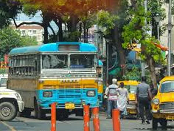 যাত্রী তোলার নামে এক মিনিটের বেশি স্টপে বাস দাঁড়ালেই কর্মীদের শাস্তি