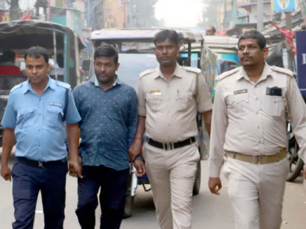 উলুবেড়িয়ায় খুনের ঘটনায় অভিযুক্তের পুলিস হেফাজত