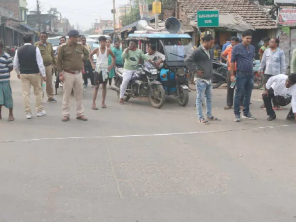 উলুবেড়িয়ায় ও টি রোড সম্প্রসারণের কাজ শুরু আজ, খুশি পথচারীরা