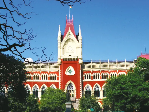 অঙ্কের খাতা হারানোর মাশুল, ক্যান্সার আক্রান্ত পরীক্ষার্থীর প্রাপ্ত নম্বর দ্বিগুণ করার নির্দেশ আদালতের