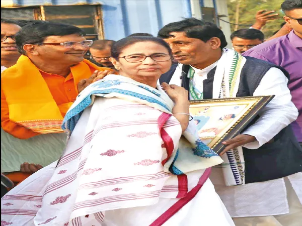 দলীয় নেতৃত্বকে অশান্তি এড়ানোর নিদান মমতার