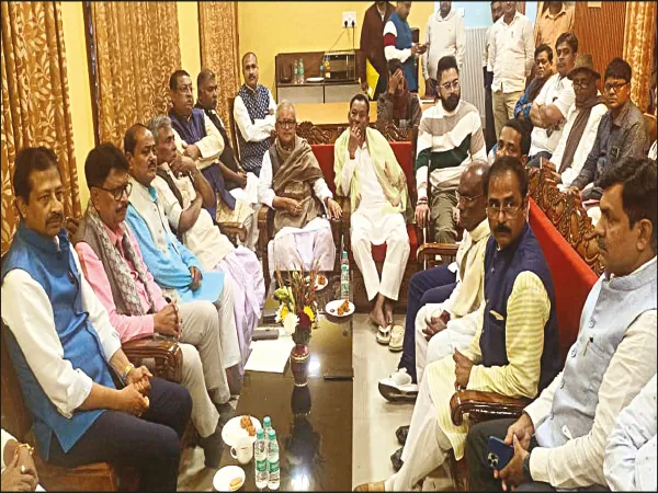 বিধায়কদের ঐক্যেই জিততে চায় তৃণমূল