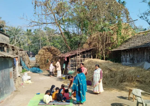 নিজস্ব ঘর নেই অঙ্গনওয়াড়ির, রান্না চলে অস্বাস্থ্যকর পরিবেশেই, ক্ষোভ