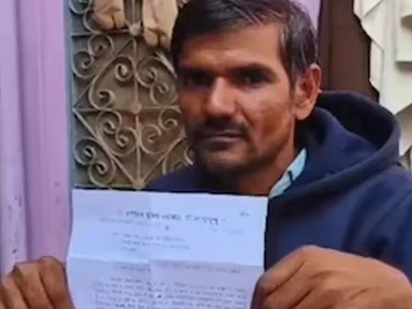 গায়ে আগুন দেওয়ার চেষ্টা, কৃষককে বাঁচিয়ে ১০ লক্ষ টাকার বিল ধরাল পুলিস,&nbsp;রাজস্থানের বিতর্ক