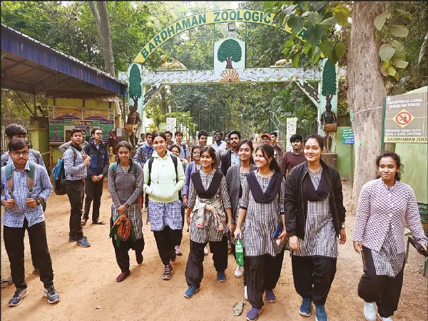 পর্যটকদের আকর্ষণ বাড়াতে এবার বর্ধমান জুলজিক্যাল পার্কে বাঘ আনার পরিকল্পনা