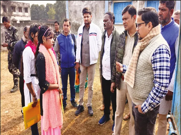 স্কুলের হস্টেলে কমছে ছাত্রীর সংখ্যা, রহস্য উদ্ঘাটনে পরিদর্শন প্রশাসন আধিকারিকদের