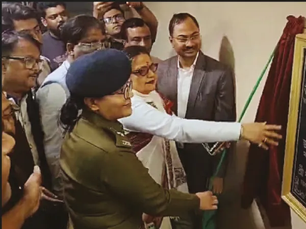সাংসদ তহবিলে নবরূপে সজ্জিত &lsquo;কলতান&rsquo; প্রেক্ষাগৃহের উদ্বোধন