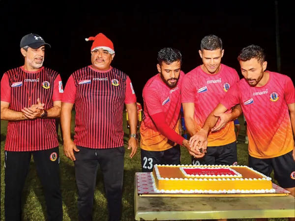 হায়দরাবাদ রক্ষণের দুর্বলতা কাজে লাগাতে মরিয়া ক্লেটন