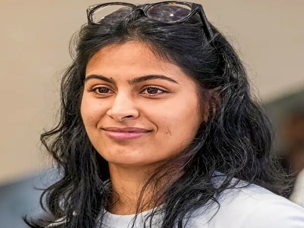 পুরস্কার বিতর্কে মুখ খুললেন মানু