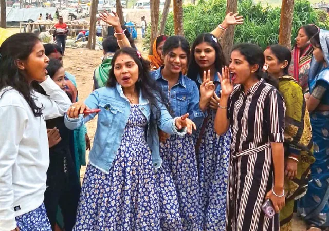 বড়দিনে দীঘায় পর্যটকদের ঢল, ঝাউবনে পিকনিকের ধুম