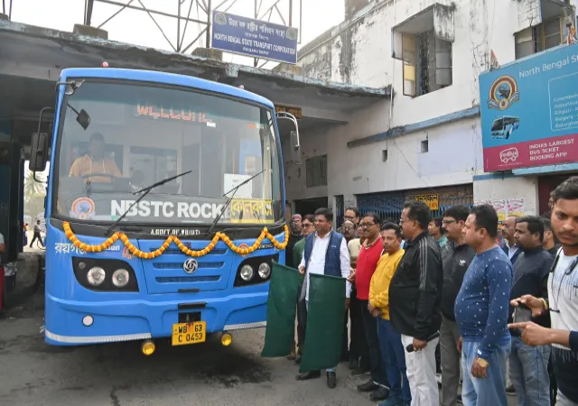 যাত্রী স্বাচ্ছন্দ্যে জোর, নয়া রূপে রকেট বাস রায়গঞ্জে