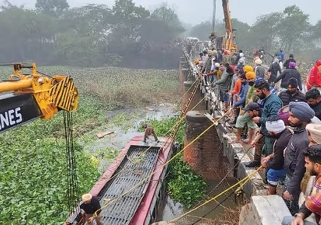 পাঞ্জাবের ভাতিন্দায় দুর্ঘটনার কবলে যাত্রীবাহী বাস, মৃত ৮