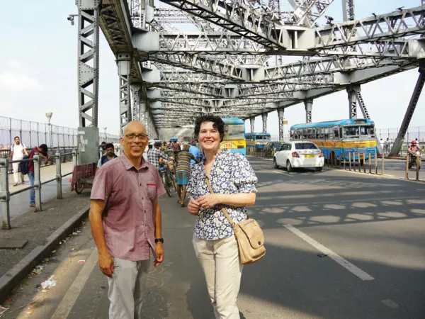 বাংলার প্রাণখোলা আন্তরিকতায় মুগ্ধ ক্যাথি