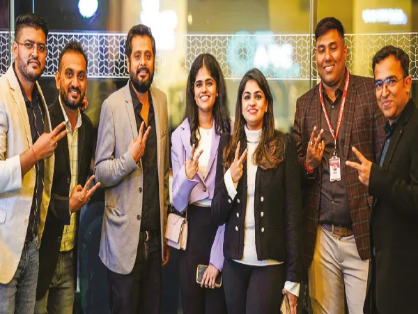 খোসলা ইলেকট্রনিক্স-এর অনুষ্ঠান হায়াত রিজেন্সিতে