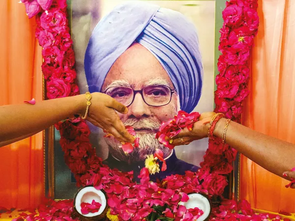 &lsquo;মনমোহন অনুপ্রেরণা&rsquo;, বোধোদয় মোদির!